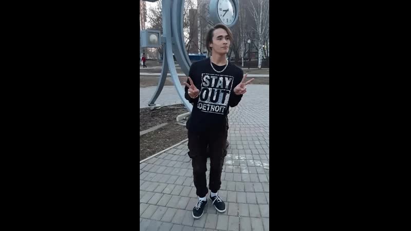 Тахир фристайл на улице