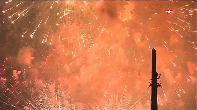 На поклонной горе прогремел праздничный салют в честь 75 летия освобождения белграда