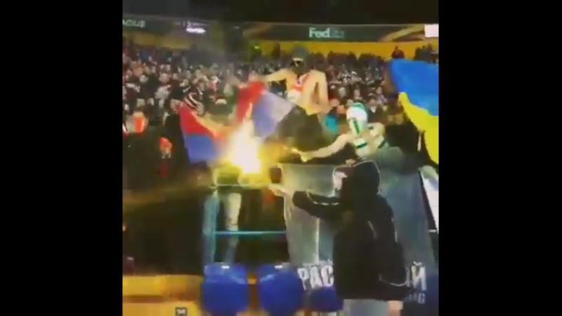 Ультрас шахтаря спалив прапор денере