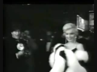 М м на премьере « "the rose tattoo" (paramount, 1956) в декабре 1955 года