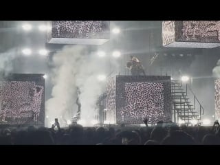 Shania twain that don't impress me much (tacoma, usa may 3, 2018)