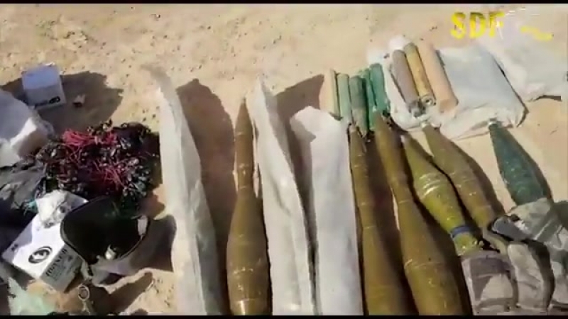 Курды продемонстрировали оружие, захваченное у уничтоженных игиловцев в провинции дейр эз зор