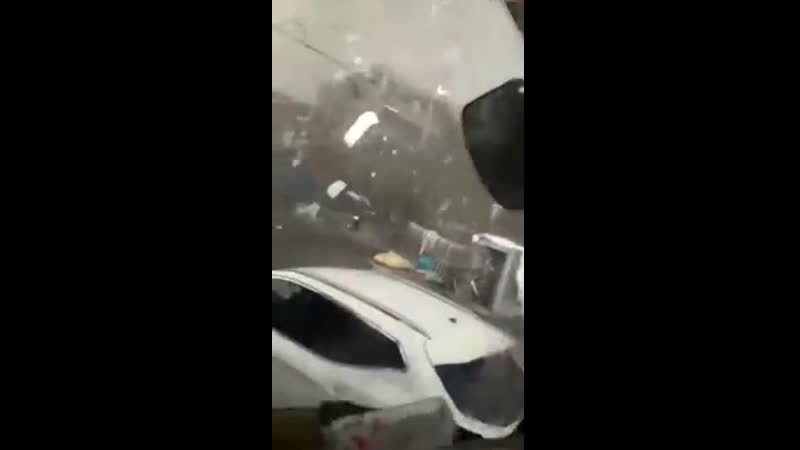 У китаї в результаті торнадо загинули шість осіб