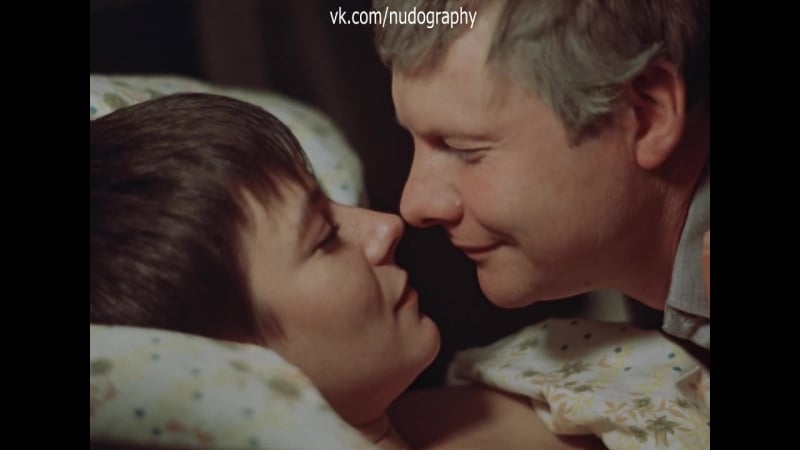 Елена сафонова голая в фильме "зимняя вишня" (1985, игорь масленников)