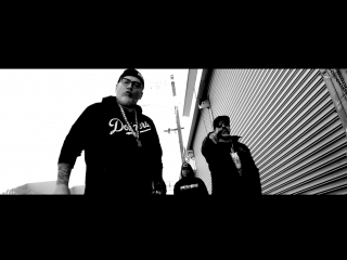 Warporn industries –warporn industry (feat b real)