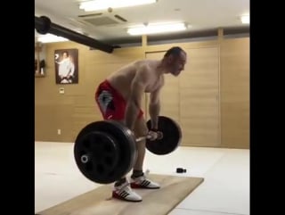 Instagram video by artur hovhannisyan deadlifts 190kg! ) • jan 31, 2017 at 1207pm utc подготоа бойца