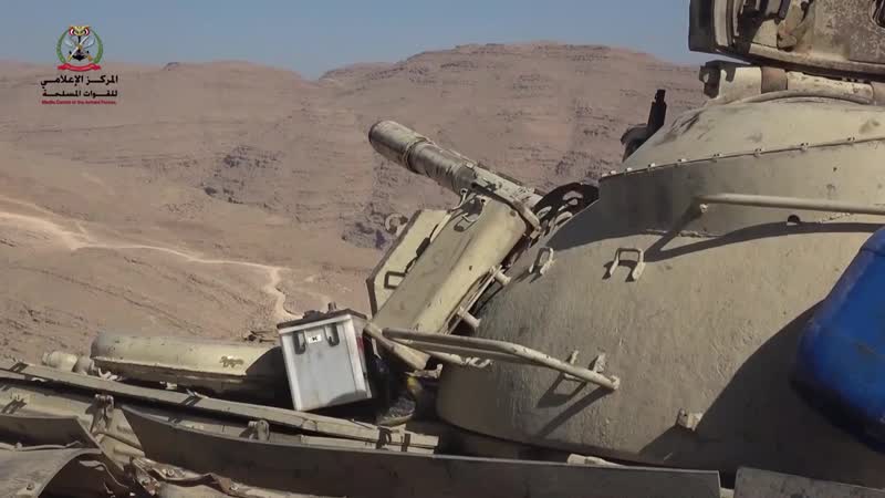 جانب من المعارك الدائرة بين قوات الجيش الوطني والمليشيات الإنقلابية في جبهة نهم