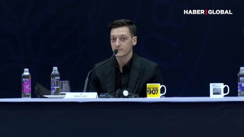 Экс футболист «реал» мадрид, «арсенал» лондон и новый игрок стамбульского «фенербахче» месут озил поддержал азербайджан