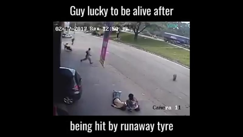 Молодые колесом