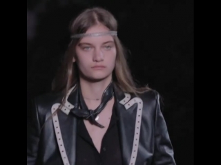 Alina bolotina for saint laurent paris fashion week ss19 #auroramodelmanagement #auroramodels #auroragirl #alinabolotina #sain