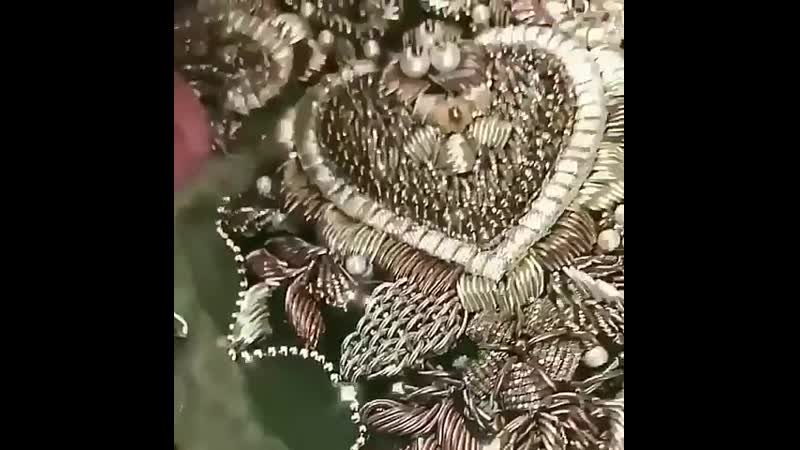 Невероятная ручная вышиа