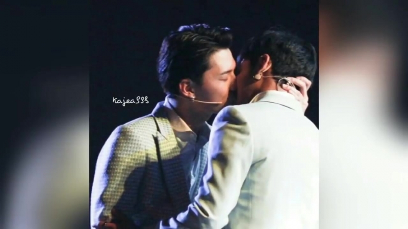 Sotus s the series! kristsingto live kiss on stage
