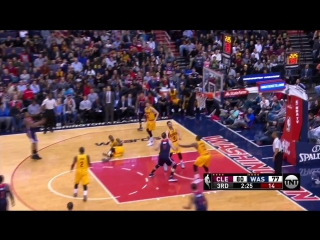 Bradley beal busts the moves on iman shumpert then stepbacks