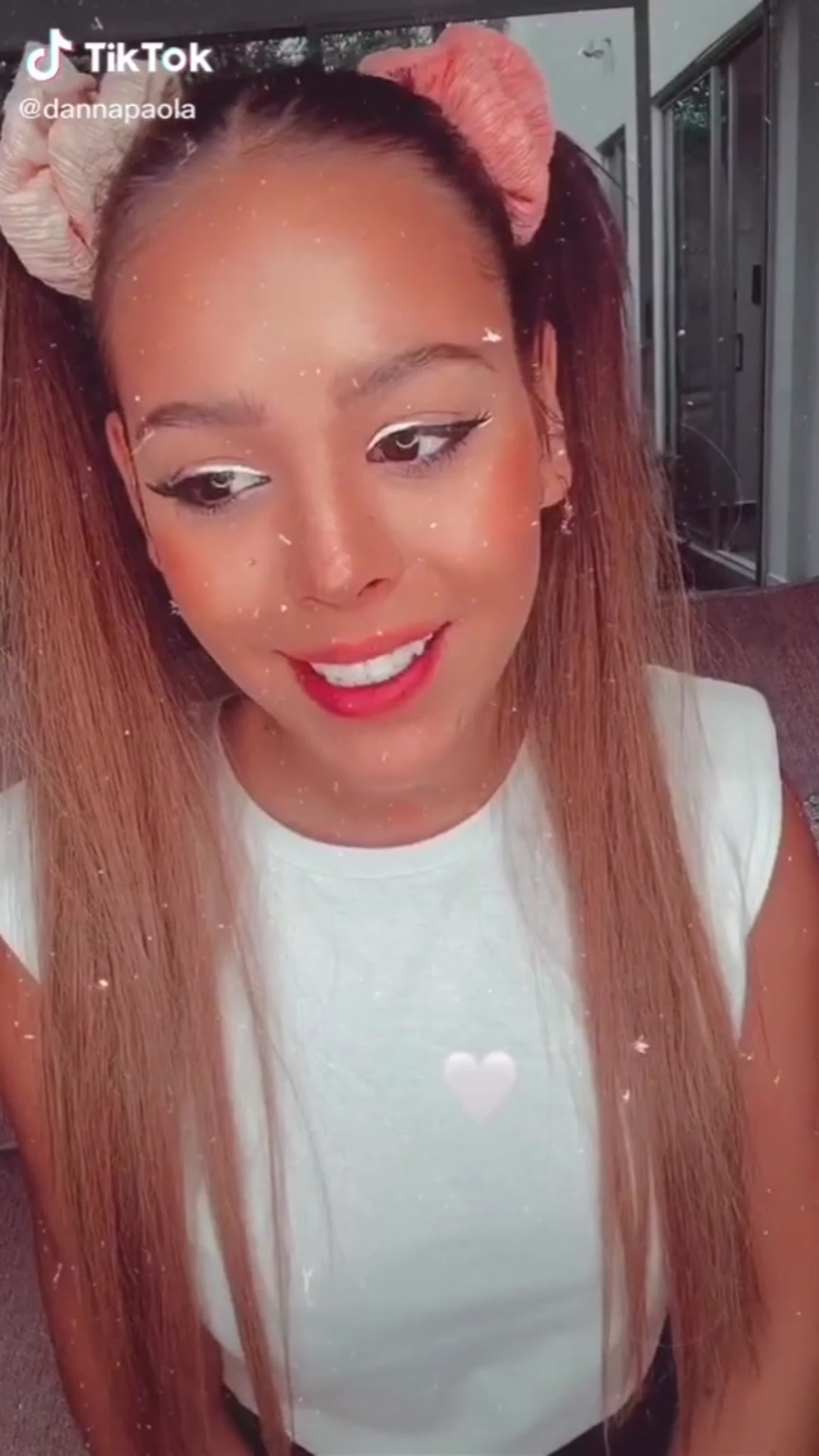 Ciya's intimate invitation