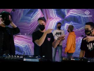 Laidback luke & bassjackers & dyro & julian jordan & gregor salto & sam feldt & quintino & dannic live @ friends livestream