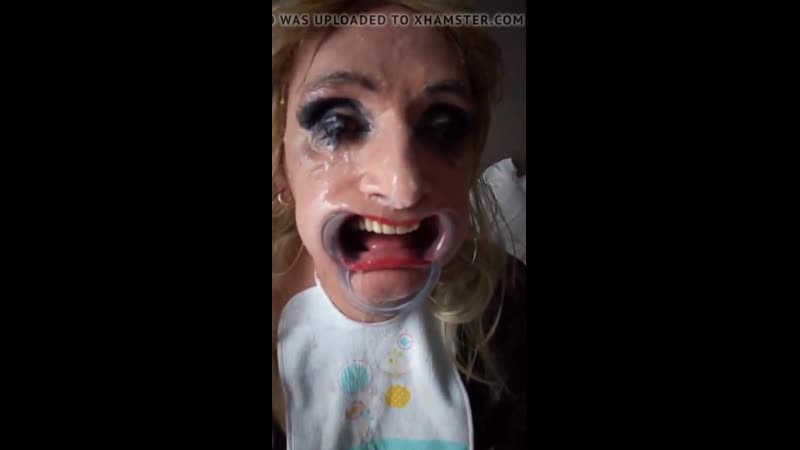 Плюет в лицо в рот - порно видео на chelmass.ru