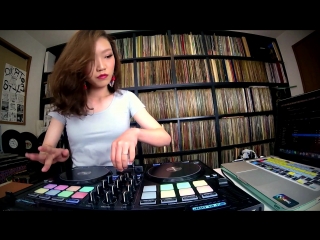 Dj sara | freestyle scratch with djay pro and reloop beatpad 2