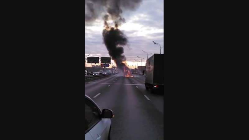 В машине на юго востоке москвы взорвались газовые баллоны водитель выжил, но получил ожоги