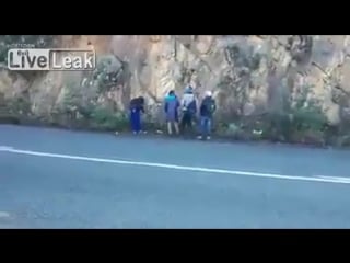 Расстрел за воровство яблок полиция юар (vhs video)