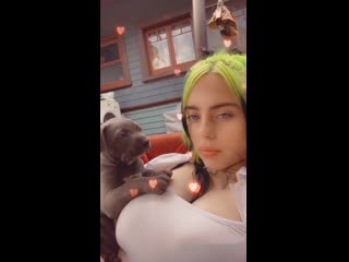 #billieeilish boobs