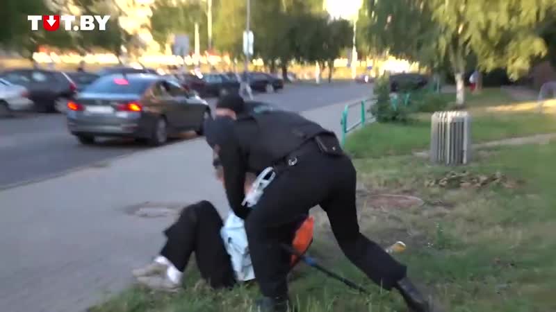 В минске двое омоновцев связали 18 летнего парня