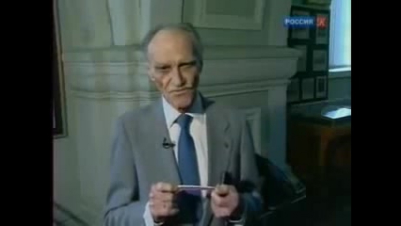 Власовец радуется тому, что над кремлем триколор