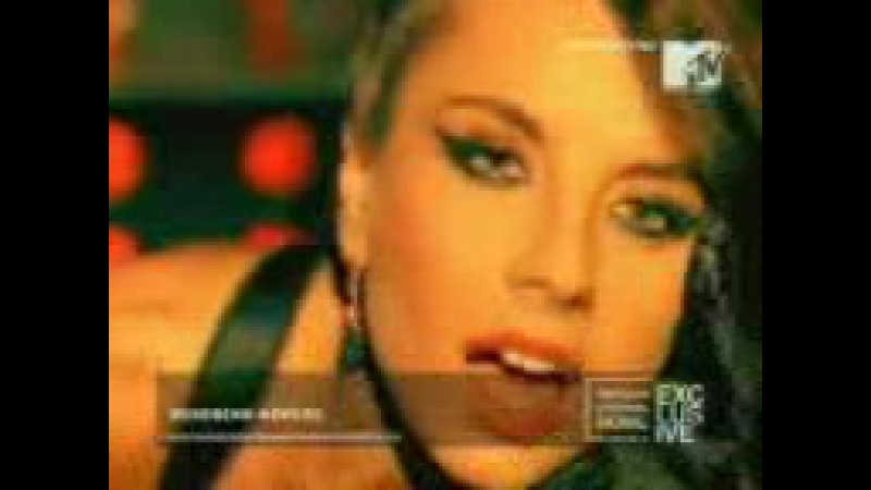 Vintage i korikova plohaya devochka