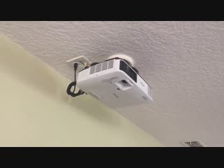 Проектор или телевизор؟ тенденции 2018 года