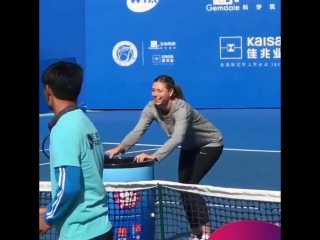 She is soooooooo cute! nicest person in the world ❤️🇨🇳🎾