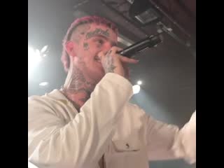 Star shopping acapella