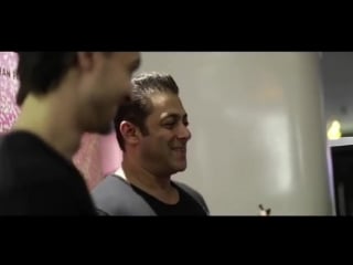 Watching love yatri in abu dhabi (салман в инсте)