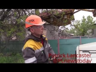 Donetsk public electricians working to repair damage caused by recent shelling