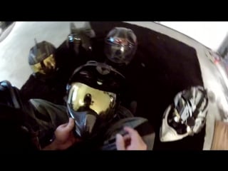 Ahhhhh helmet! helmet! no no no i mean whaaaaaaa!! )