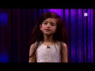 Amazing seven year old sings fly me to the moon (angelina jordan) on senkveld