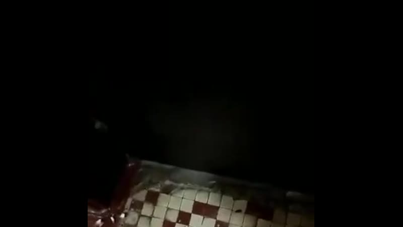 Новая плитка в подъезде (vhs video)