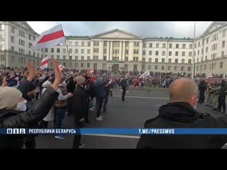 На вчерашних протестах в минске митингующие использовали самодельную бомбу