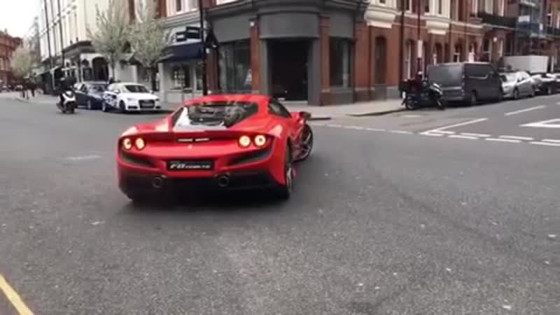 Ferrari f8 tributo