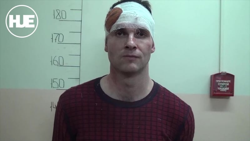 «миссия на белом коне» признания неадеквата, который таранил в клину патрульные машины