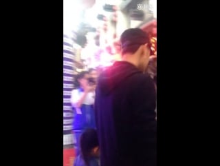 150925 z tao filming "charming daddy"