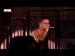 Slowthai & mura masa nme awards 2020 performace 'deal wiv it'