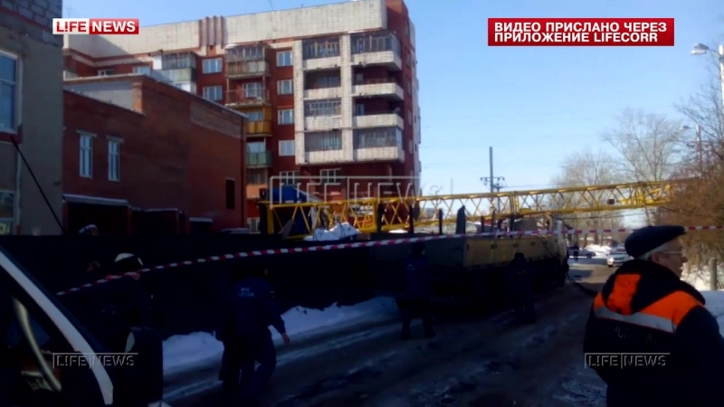 Омске porn video – Число пострадавших при падении крана в омске увеличилось до трёх