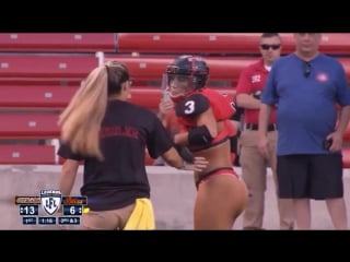 Нереальная подкаченная задница