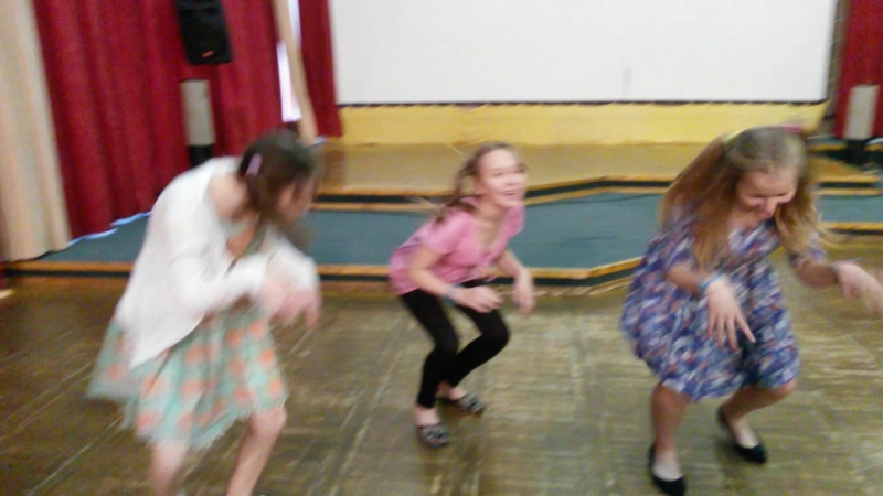 Уроки модельной походки от первого