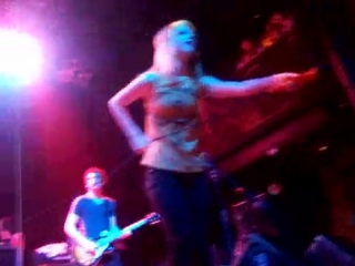 Paramore brighter live 2007 at the norva