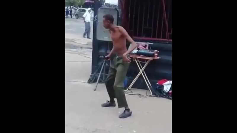 Биші достарыңа жібер🤣