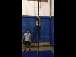 Belen marina rodriguez pole trick