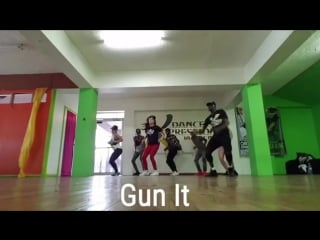 Gun it; groovin; ankle stap; cross ova by dansa bling