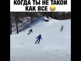 Круче всех метелит 😆