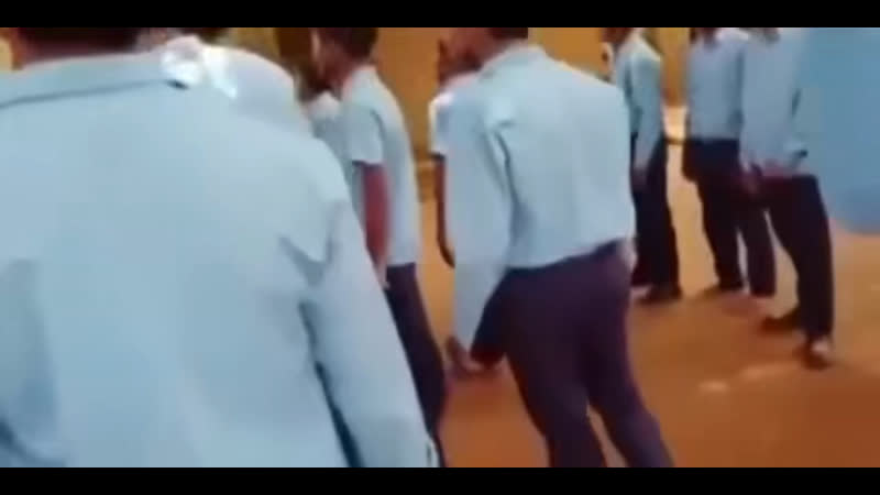 Индийские школьники наказали учителей