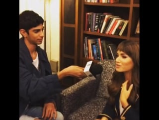 Te hacen entrevistas en hebreo y vos tipo